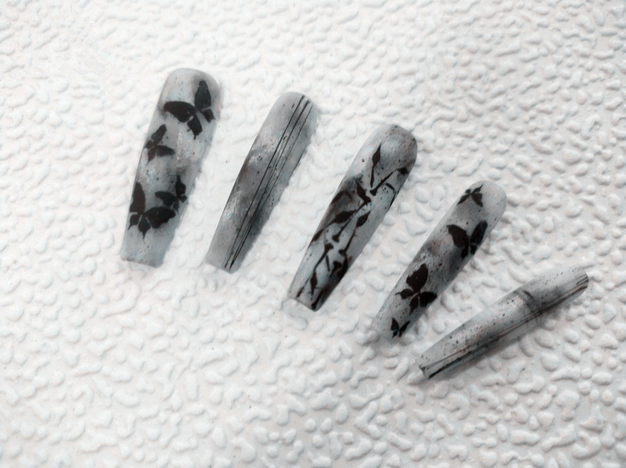 水墨彩繪美甲，南寧美甲進(jìn)修提升作品手法演示