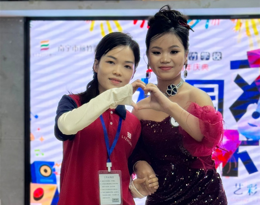 禮服晚宴造型，南寧專業(yè)新娘妝跟妝