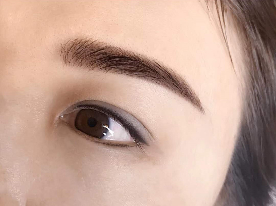 紋美瞳線的操作步驟，南寧學(xué)紋美瞳線