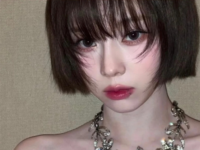 金玟庭眼妝教程，從零開始學(xué)化妝南寧