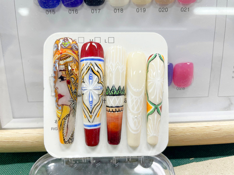 波西米亞美甲，南寧美甲進(jìn)修學(xué)院學(xué)員作品