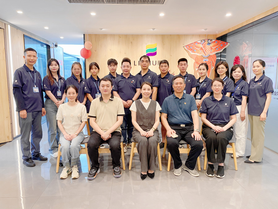 歡迎南寧市人社局領(lǐng)導(dǎo)一行到麗竹學(xué)校開展調(diào)研