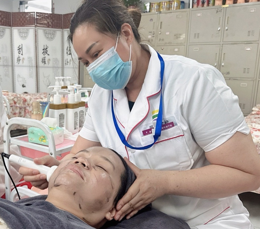 如何養(yǎng)出好皮膚的技巧，廣西皮膚管理學(xué)習(xí)