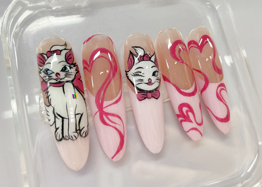 手繪瑪麗貓美甲，廣西美甲實操作品