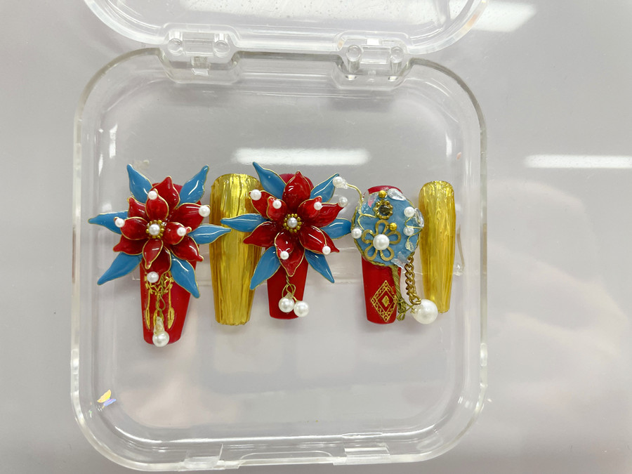 中式婚禮美甲| 推薦初高中畢業(yè)女生學(xué)的技術(shù)