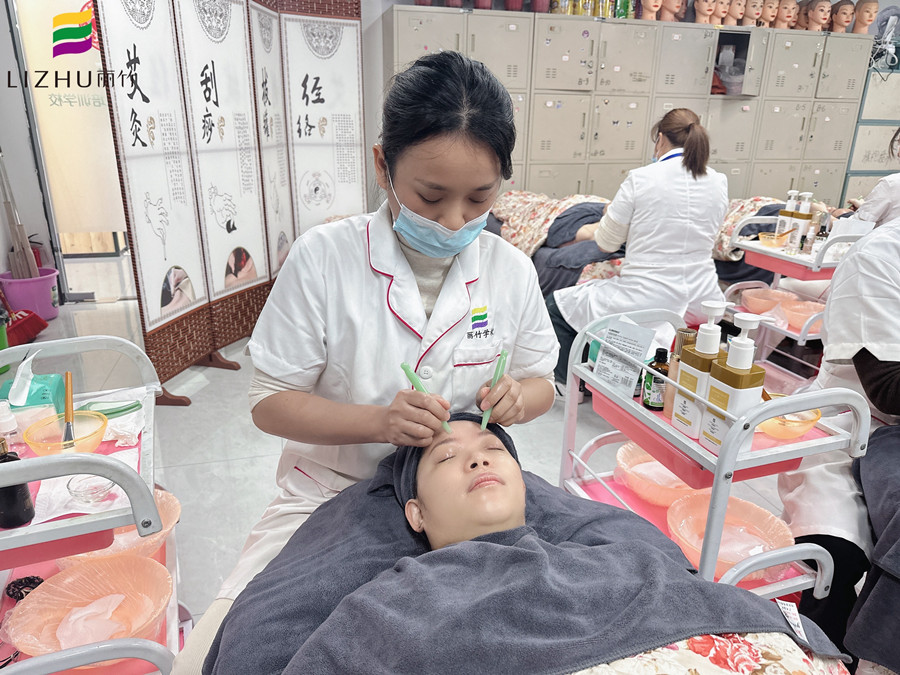 什么是撥筋？廣西美容手法實訓(xùn)