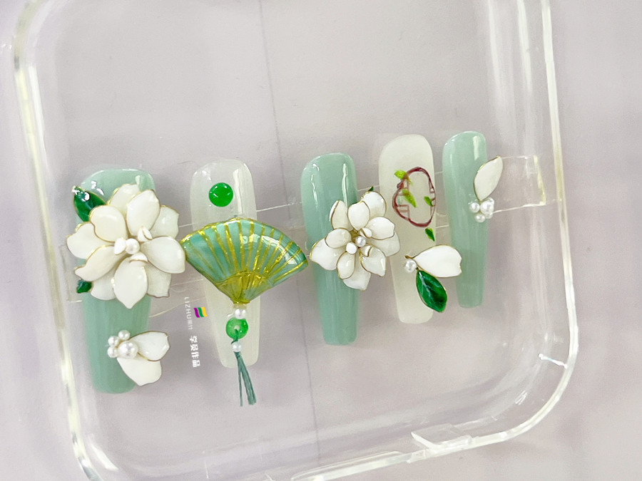 薄荷綠飾品國(guó)風(fēng)美甲，南寧美甲學(xué)徒必學(xué)款